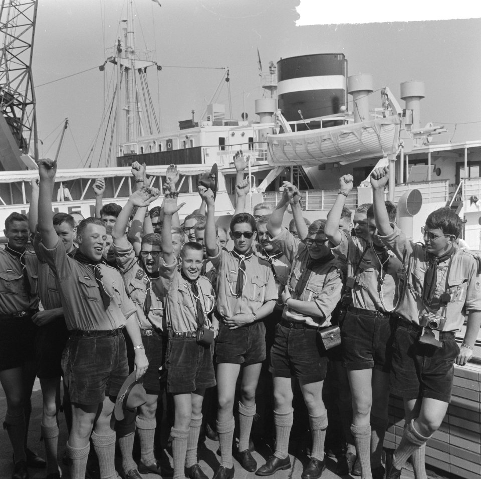 25 Nederlandse padvinders naar Suriname vertrokken met Ms. Oranjestad, Bestanddeelnr 916-6476
