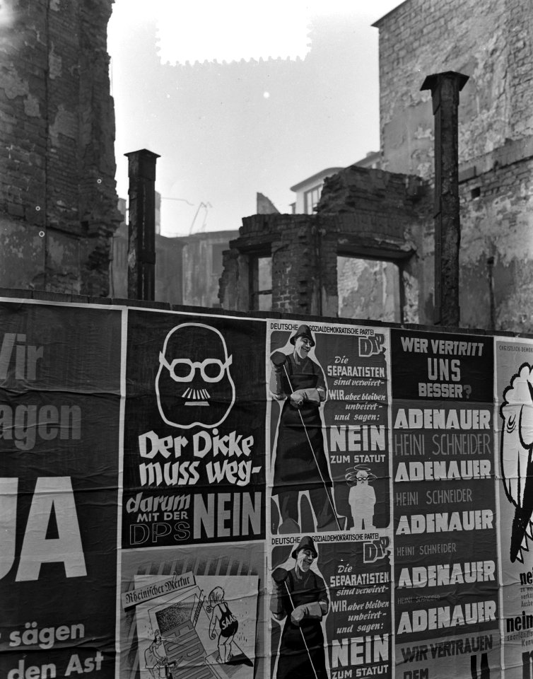 23 oktober stemming Saarstatuut Saarbrucken aanplakborden, Bestanddeelnr 907-3843