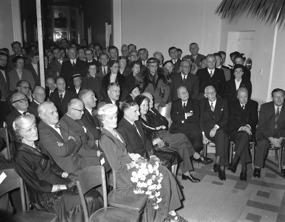 25 jaar jubilea Prof. Dr. E. A. de Carp hoogleraar Psychiatrie te Oegstgeest, Bestanddeelnr 907-4284