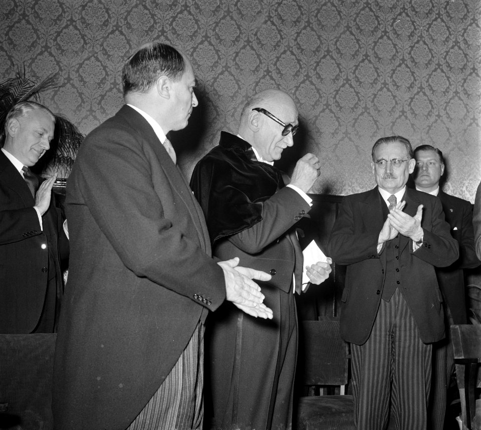 25 jaar Bestaan Tilburgs Katholieke Ecoomische Hogeschool. Robert Schuman ere-do, Bestanddeelnr 905-4505