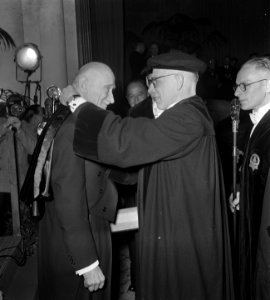25 jaar Bestaan Tilburgs Katholieke Ecoomische Hogeschool. Robert Schuman ere-do, Bestanddeelnr 905-4496