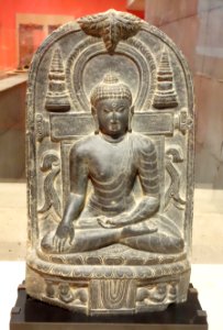 Buddha, India, Pala period, 11th century, black stone - Berkeley Art Museum and Pacific Film Archive - DSC04142