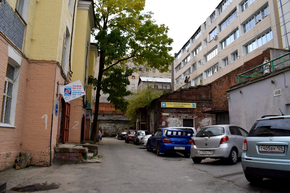 Buildings in Vladivostok 04
