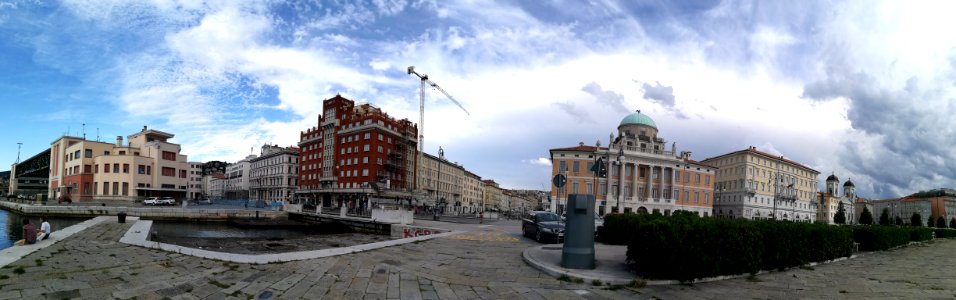 Buildings in Trieste 01
