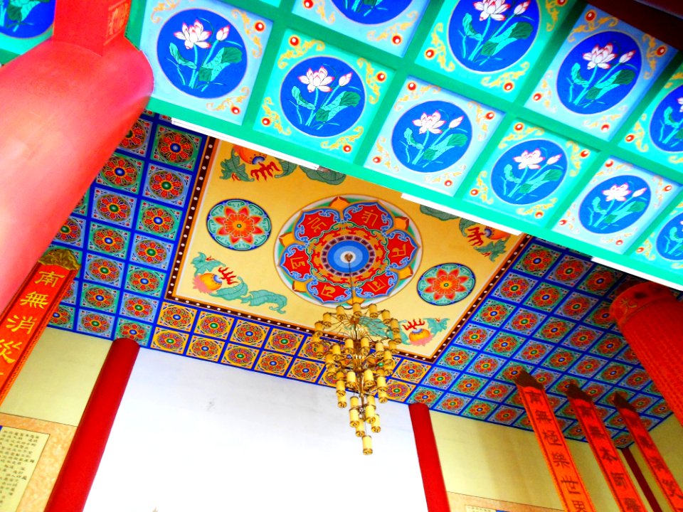 Buddhist nunnery in Lingshan, Hainan - 11