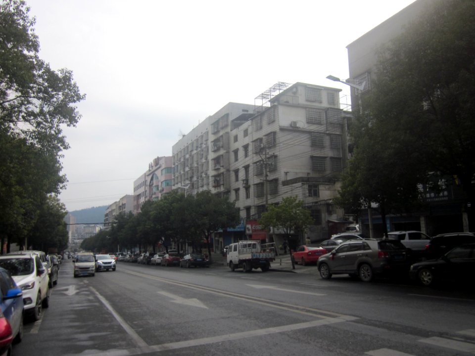 Buildings in Lengshuijiang, picture3