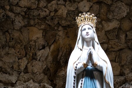 Figure religion faith