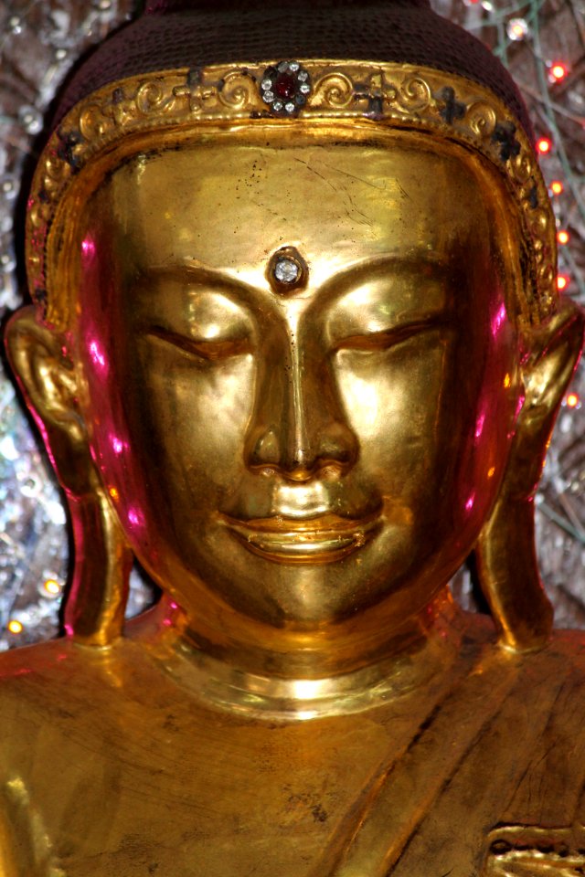 Buddha statue in Chaukhtatgyi Buddha temple Yangon Myanmar (4)