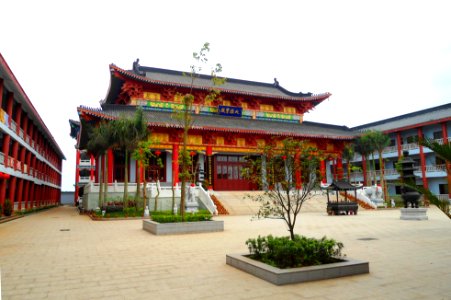 Buddhist nunnery in Lingshan, Hainan - 02