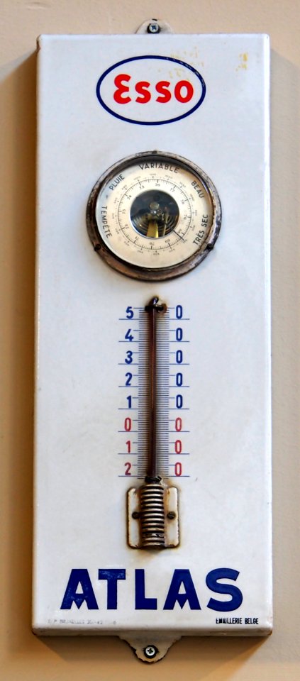 Enamel advertisment, Enamel Esso Atlas thermometer