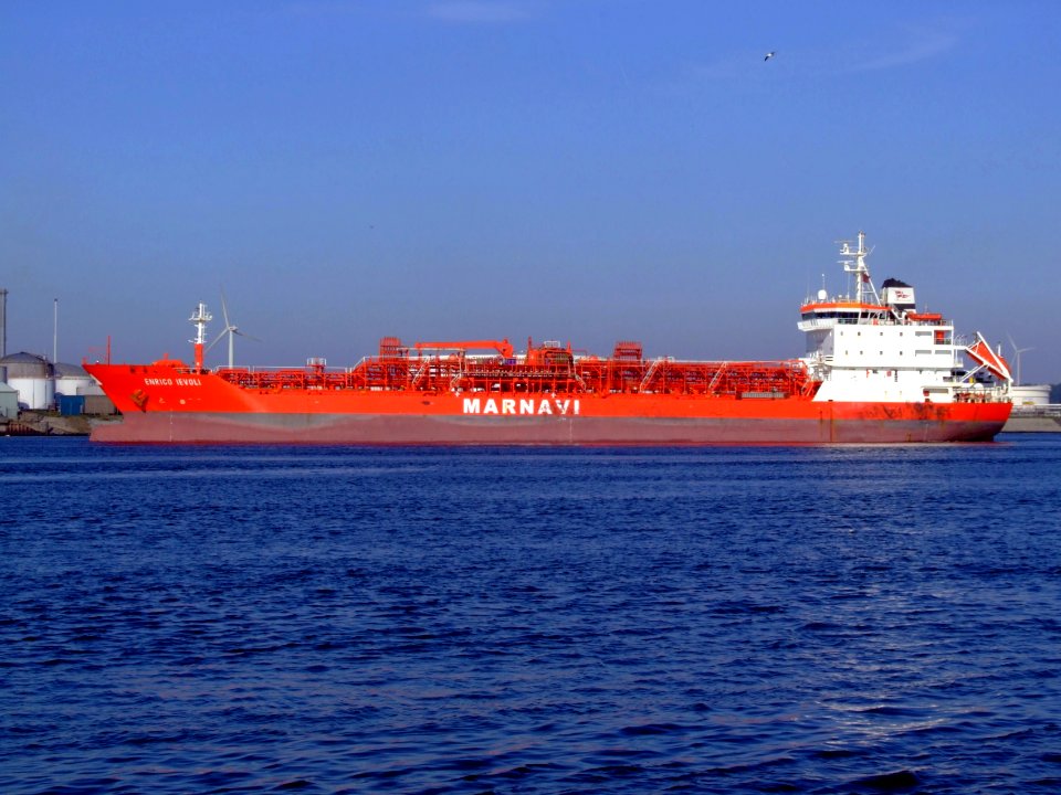 Enrico Ievoli at the Calland canal, Port of Rotterdam, Holland 04-Aug-2007