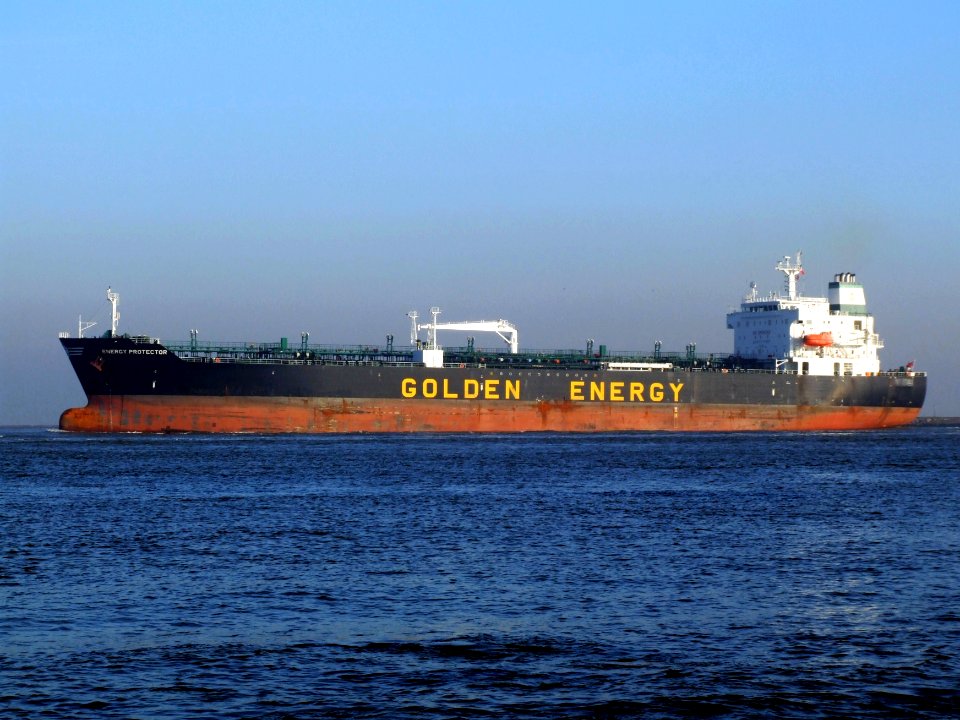 Energy Protector IMO 9278064 p1 leaving Port of Rotterdam, Holland 21-Dec-2007