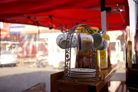 Enjoying tea at Bazari Iskan in Erbil 3
