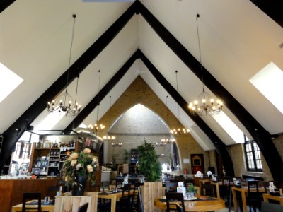Enschede, voormalige Bernadettekerk naast klooster Dolphia, interieur (1)