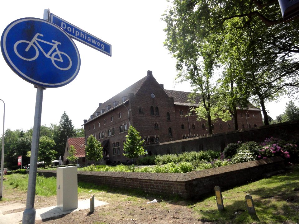 Enschede, voormalig klooster Dolphia, Gronausestraat hoek Dolphiaweg