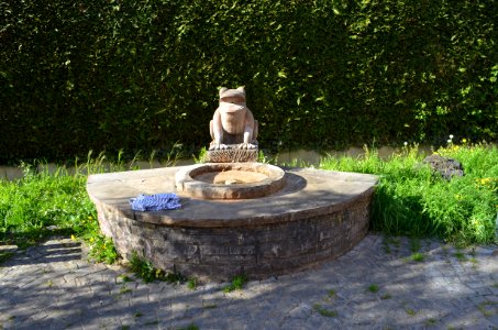 Frankfurt-Zeilsheim,Froschbrunnen