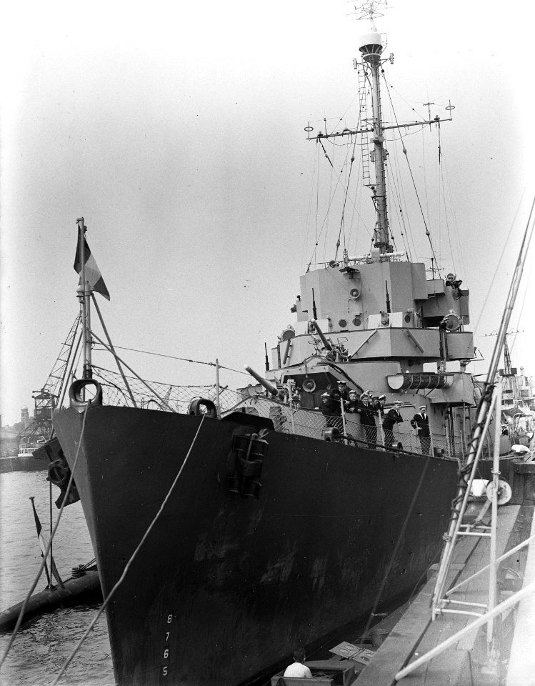 Frans fregat Hova in Rotterdam, Bestanddeelnr 904-0940