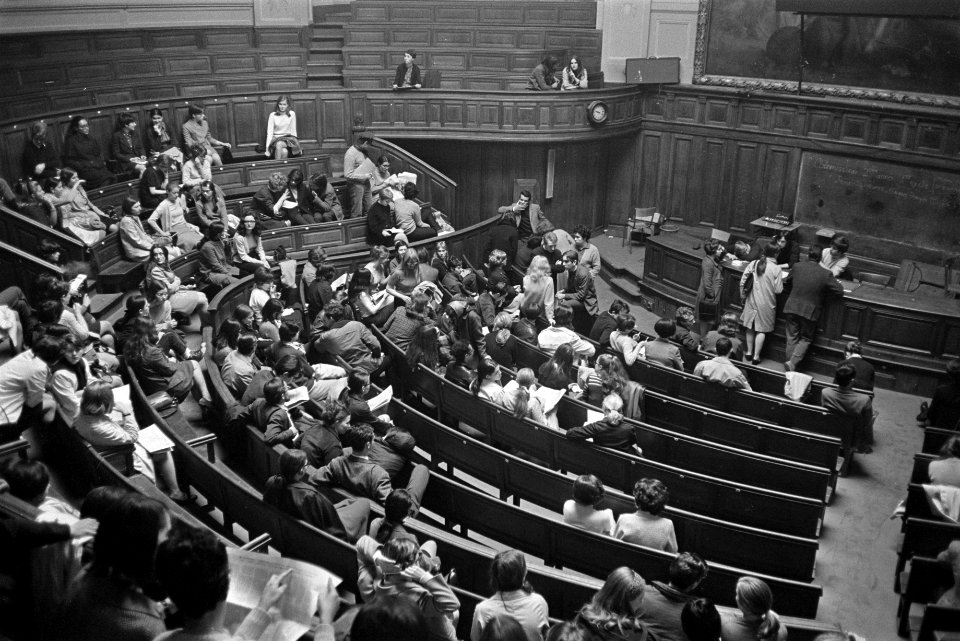Frankrijk. Sorbonne bezet door studenten, Bestanddeelnr 921-3972