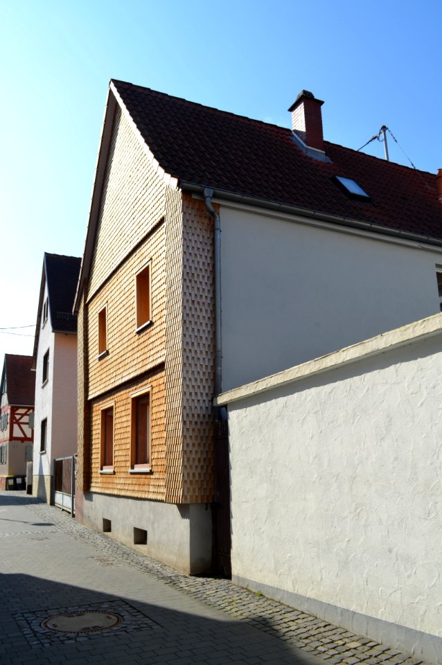 Frankfurt-Seckbach, Zentgrafenstraße 4 (1)