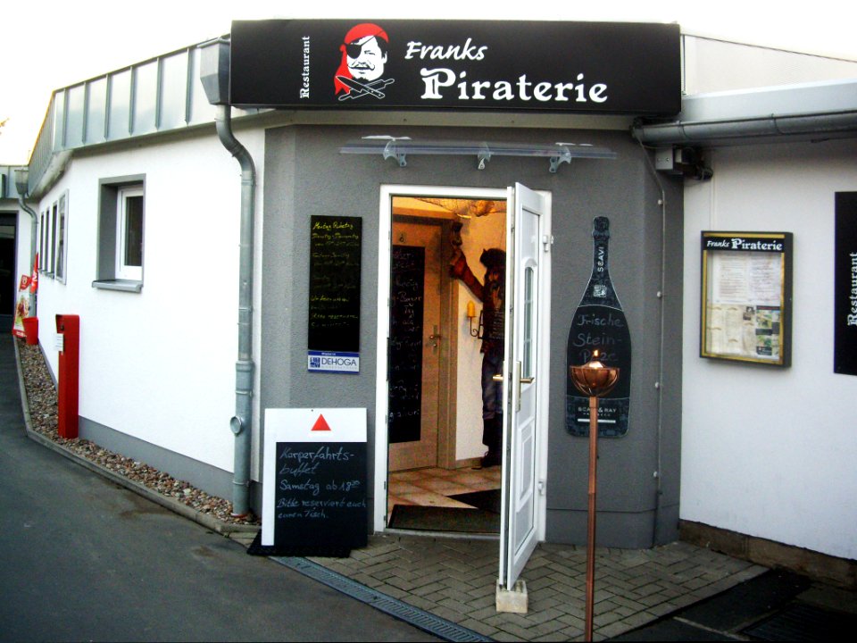 Franks-Piraterie-03