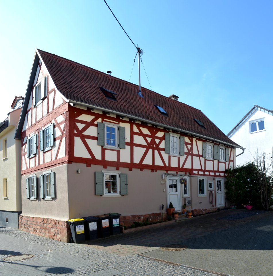 Frankfurt-Seckbach, Zentgrafenstraße 6