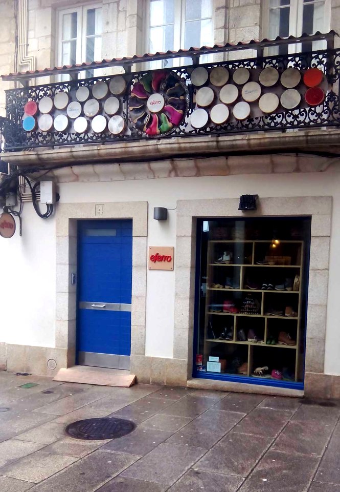 Franquía eferro zocos na Coruña
