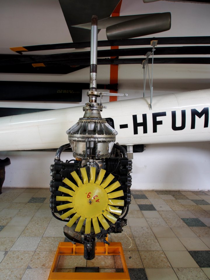 Franklin 6V4 178 (1952) used in Hiller UH-23 and Sikorsky S-52 at Flugausstellung Hermeskeil, pic2