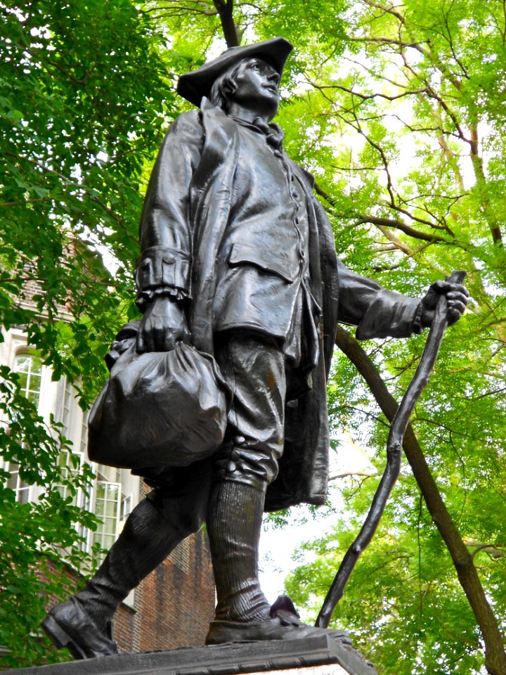 Franklin at Penn statue