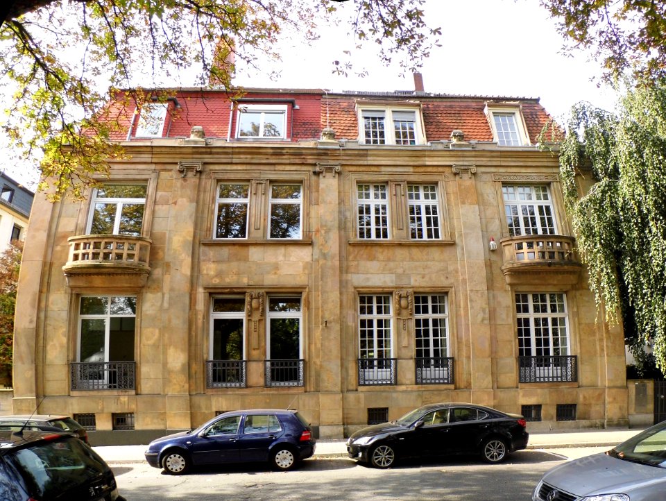 Frankfurt, Zeppelinallee 39-41