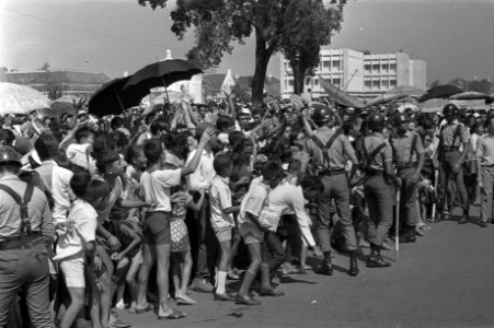 Indonesie, Djakarta, optocht ten gunste van onafhankelijkheidsdag, Bestanddeelnr 924-8350