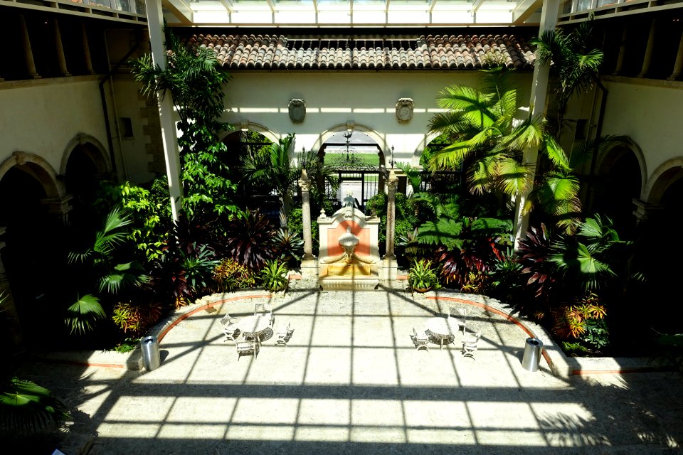 Inner Court - Vizcaya Museum and Gardens - Miami, Florida - DSC08535