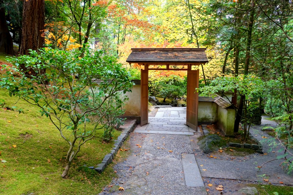 Inner gate - Portland Japanese Garden - Portland, Oregon - DSC08332