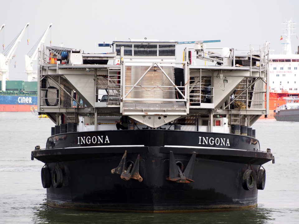 Ingona (ship, 1981) - ENI 02316588, Boudewijnsluis, Port of Antwerp pic2