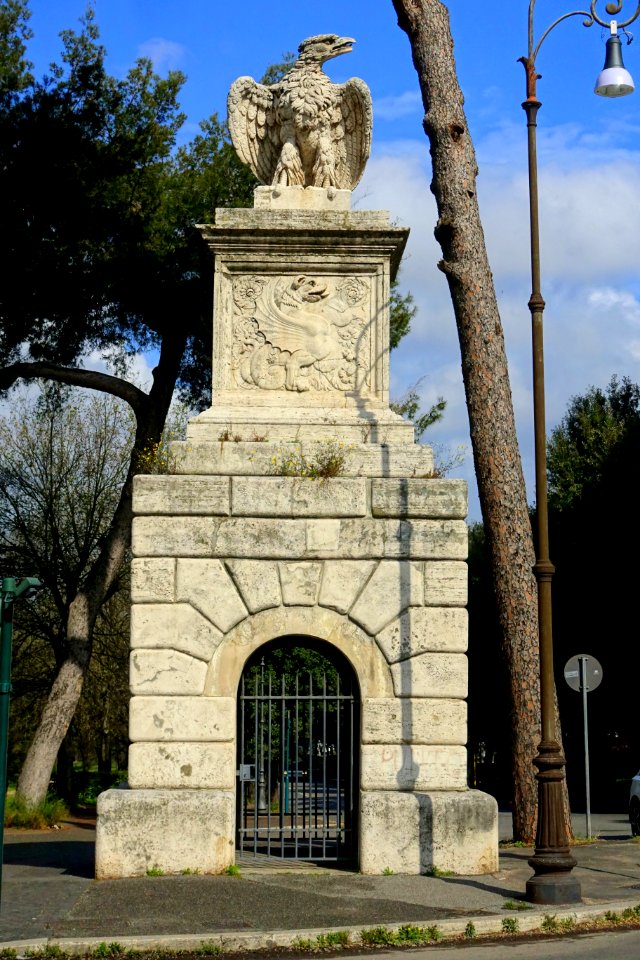 Ingresso Pinciana - Villa Borghese - Rome, Italy - DSC04541