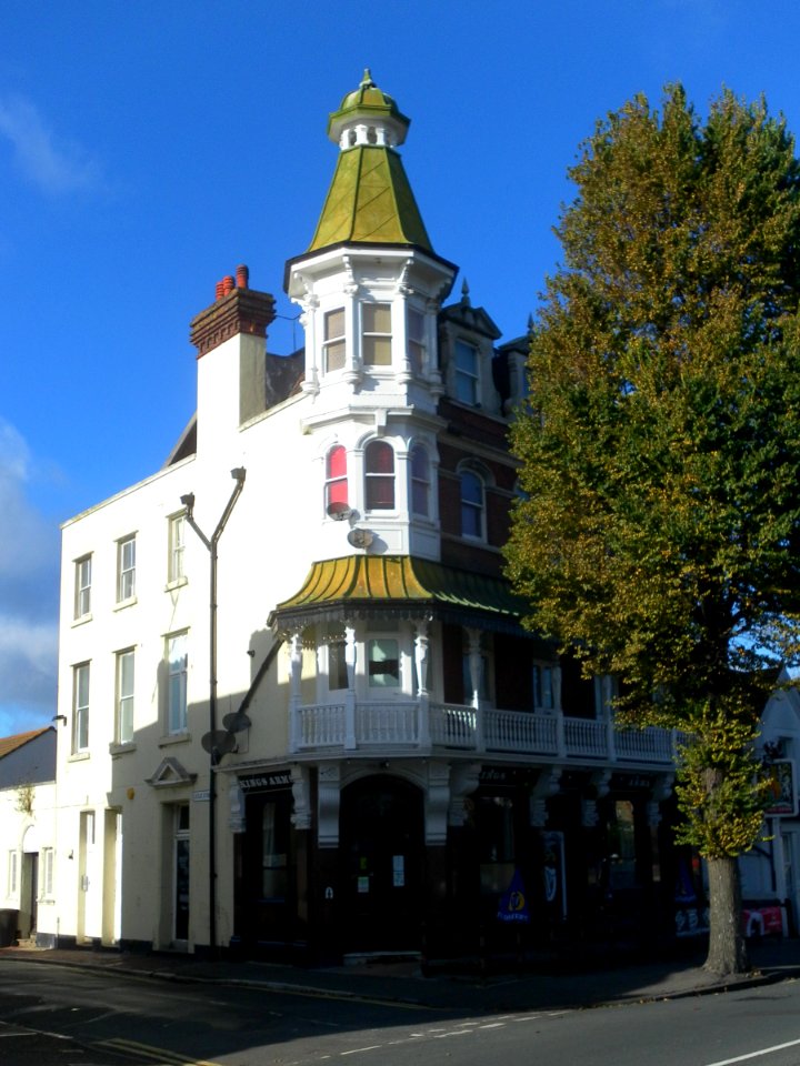 King's Arms, 222 Seaside, Eastbourne (NHLE Code 1389694) (October 2012)