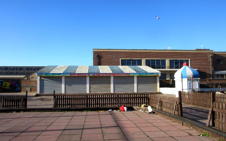 King Alfred Leisure Centre, Kingsway, Hove (Side Elevation to St Aubyn's South) (January 2017)