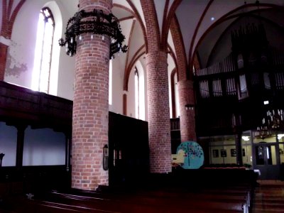 Kirche Säulen 1