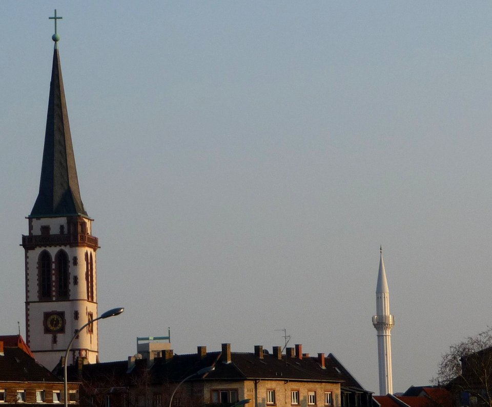 Kirche und Minarett im Jungbusch 1