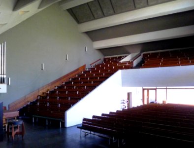 Kirche Neu-Westend Parkett und Rang