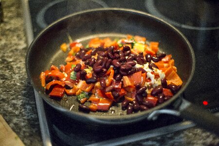 Stir pan stove