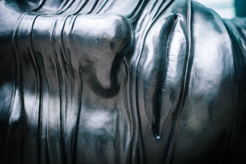 Face statue sculpture