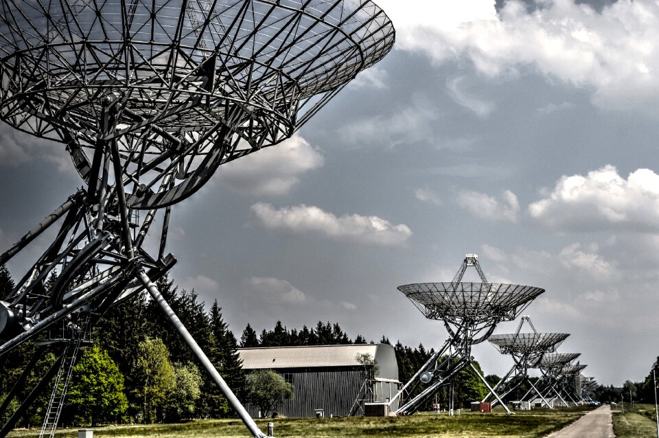 Radio astronomy facility zwiggelte parabolic antenna