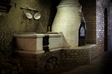 Furnace brick vinery