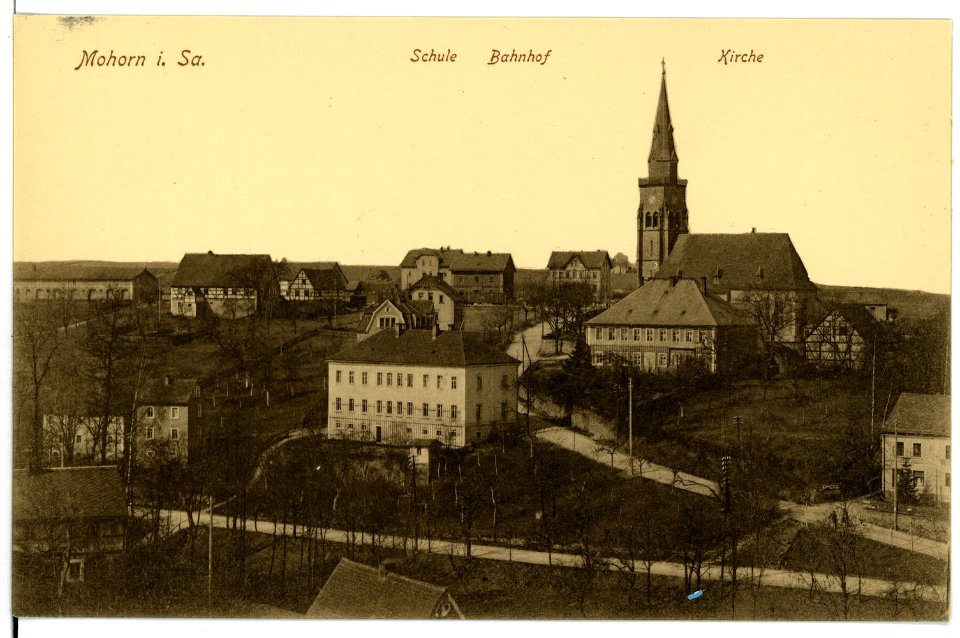 15494-Mohorn-1913-Schule, Kirche und Bahnhof-Brück & Sohn Kunstverlag