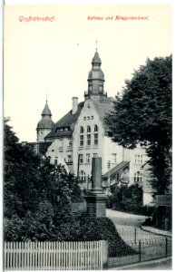 15036-Großröhrsdorf-1912-Rathaus und Kriegerdenkmal-Brück & Sohn Kunstverlag