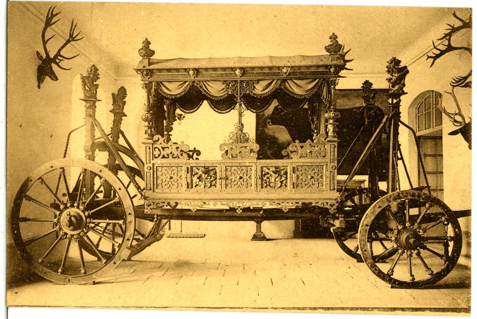 14548-Moritzburg-1912-Jagdwagen im Schloß-Brück & Sohn Kunstverlag