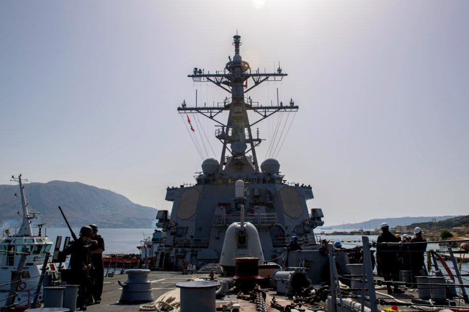USS Laboon Conducts Port Visit in Souda Bay