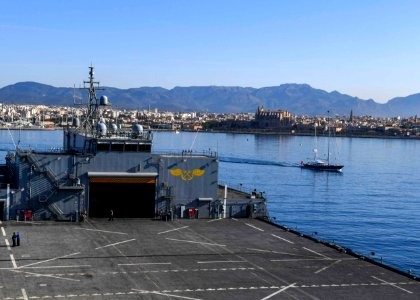 USS Hershel "Woody" Williams (ESB 4) visits Palma, Mallorc… photo