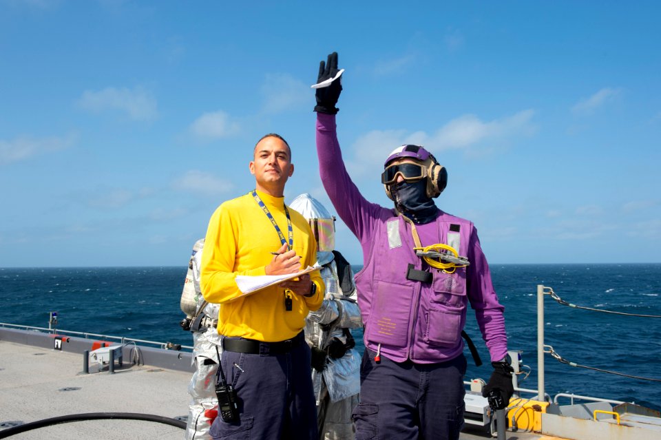 210915-N-LK647-0096