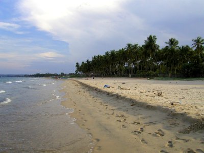 Trincomalee Beach, Sri Lanka 07/15 photo